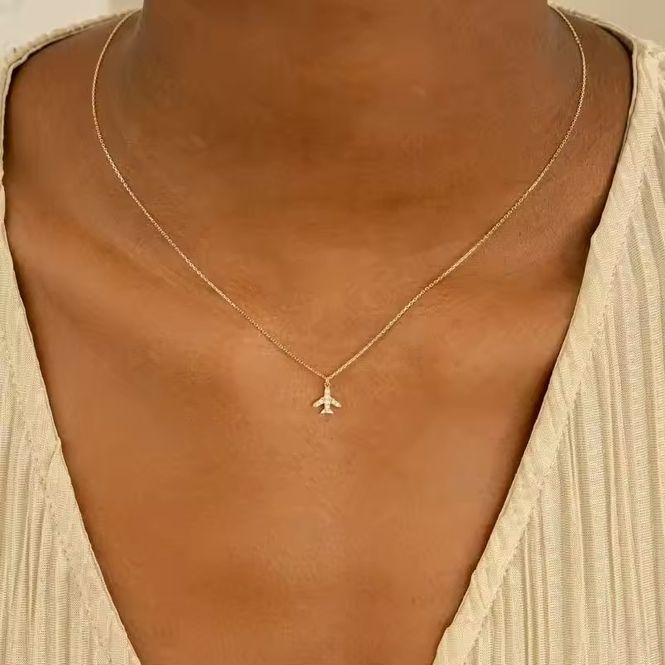 Hovedbilde Airplane Necklace 18k Gold White