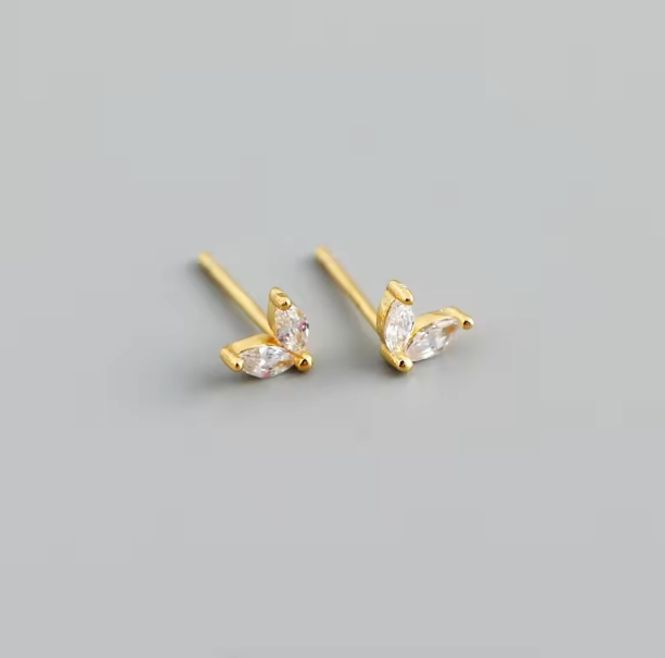 Bilde av Hedda Earrings 18K Gold White