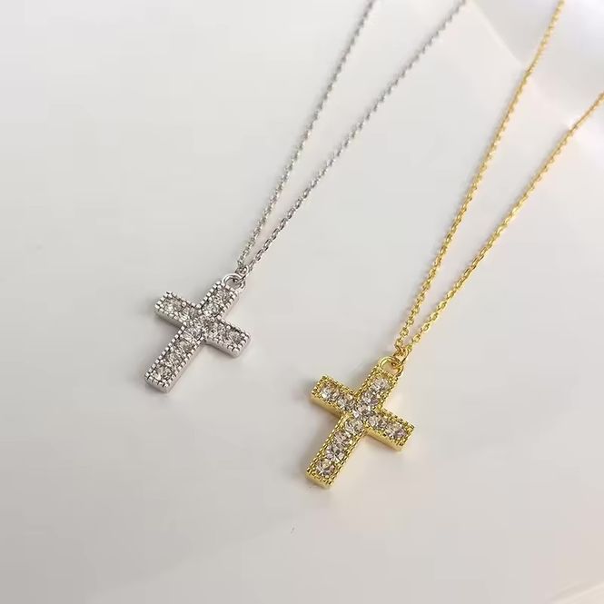 Hovedbilde Cross Zircon Necklace 18k Gold White