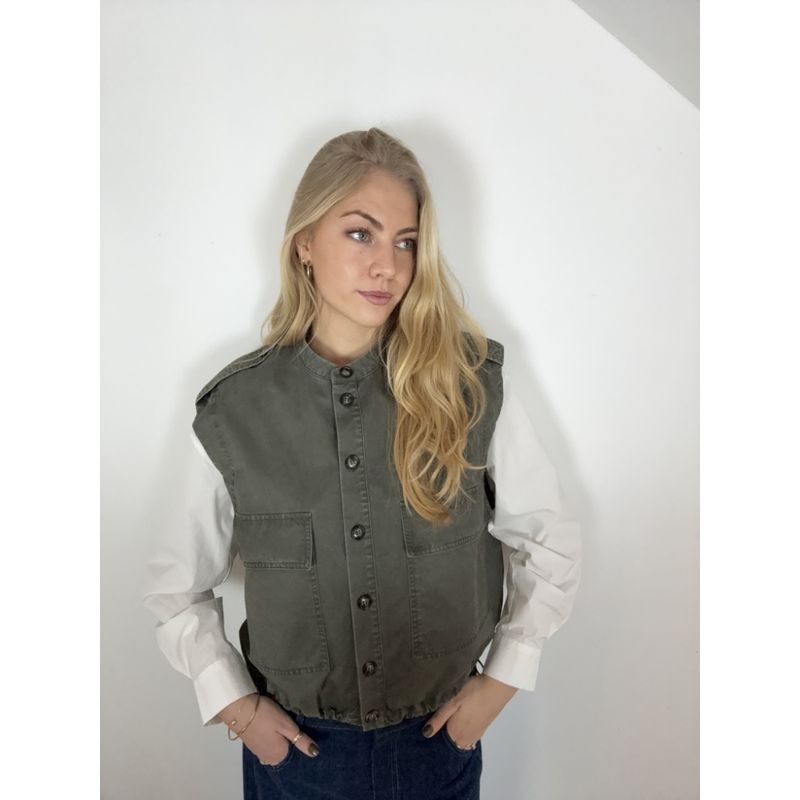 Carrie vest