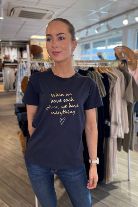 Hovedbilde Amani T-shirt