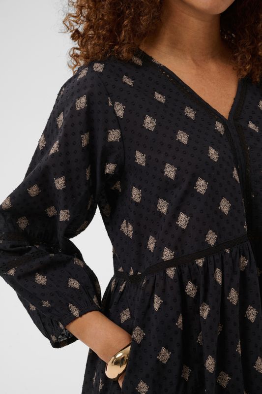 KAwila Dress