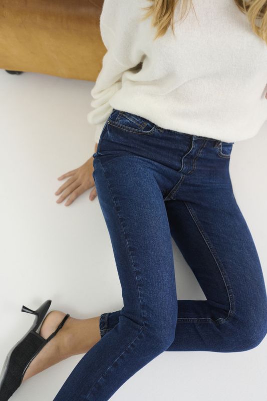 KAwillow HW Slim Fit Jeans 
