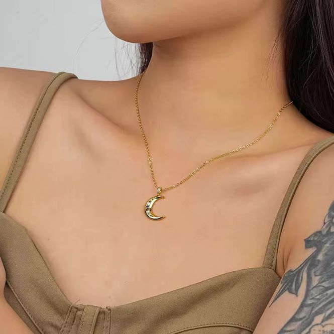 Hovedbilde To The Moon Necklace 18K Gold Mix