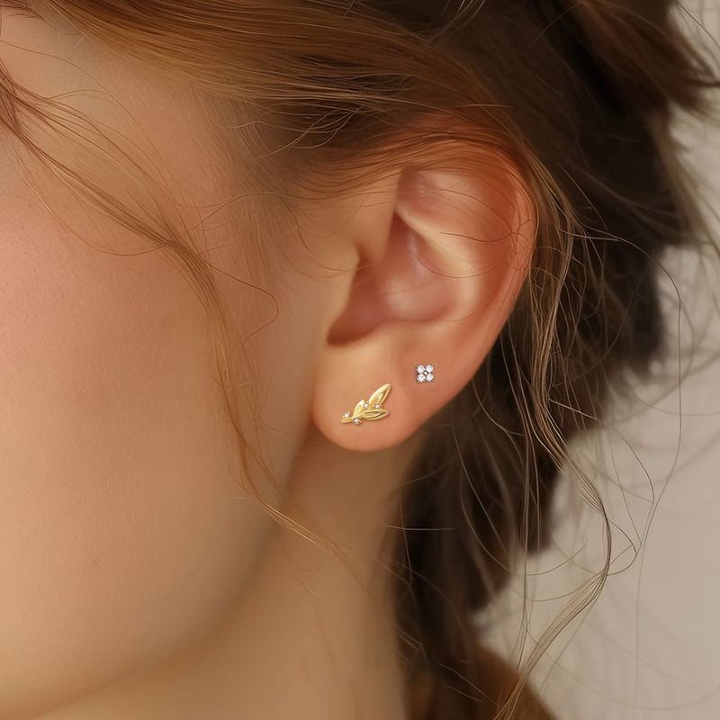 Dorthe Ear Gold