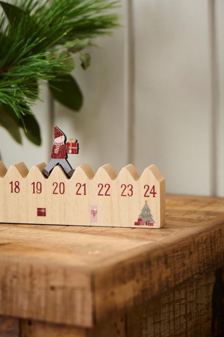 Hovedbilde Julekalender 1-24  nisse med julegave