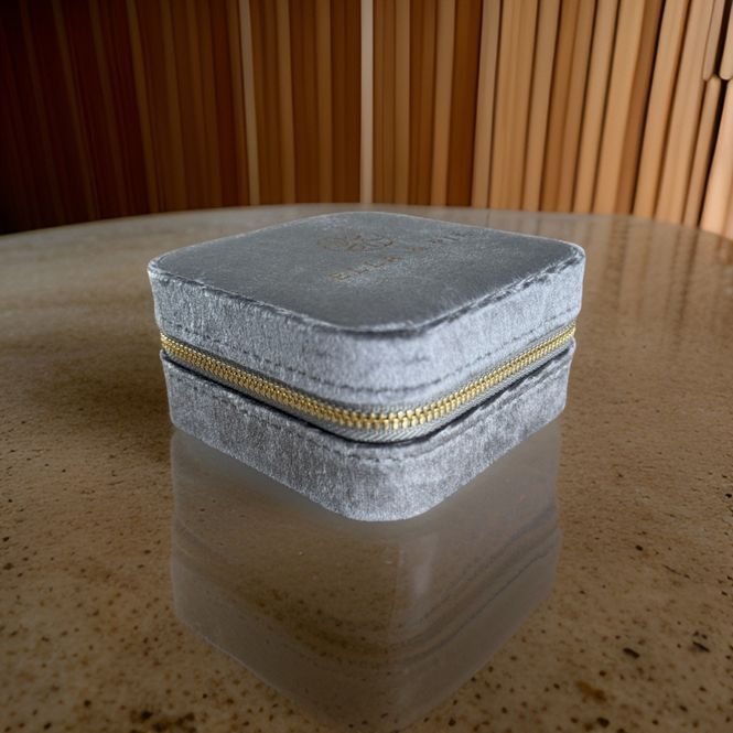 Hovedbilde Velvet Jewelry gift box - Gray