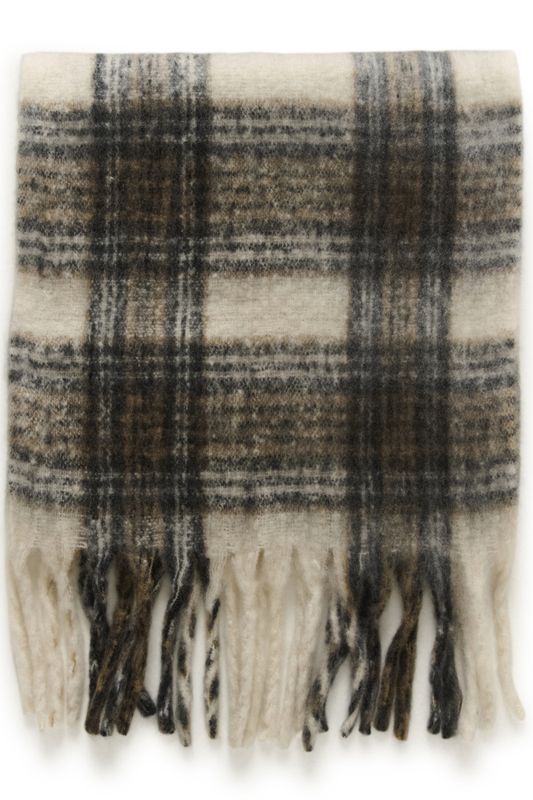 KAroberta Scarf